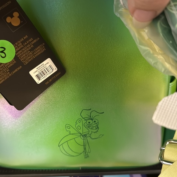 Disney Loungefly Tiana Iridescent Backpack - Picture 3 of 3